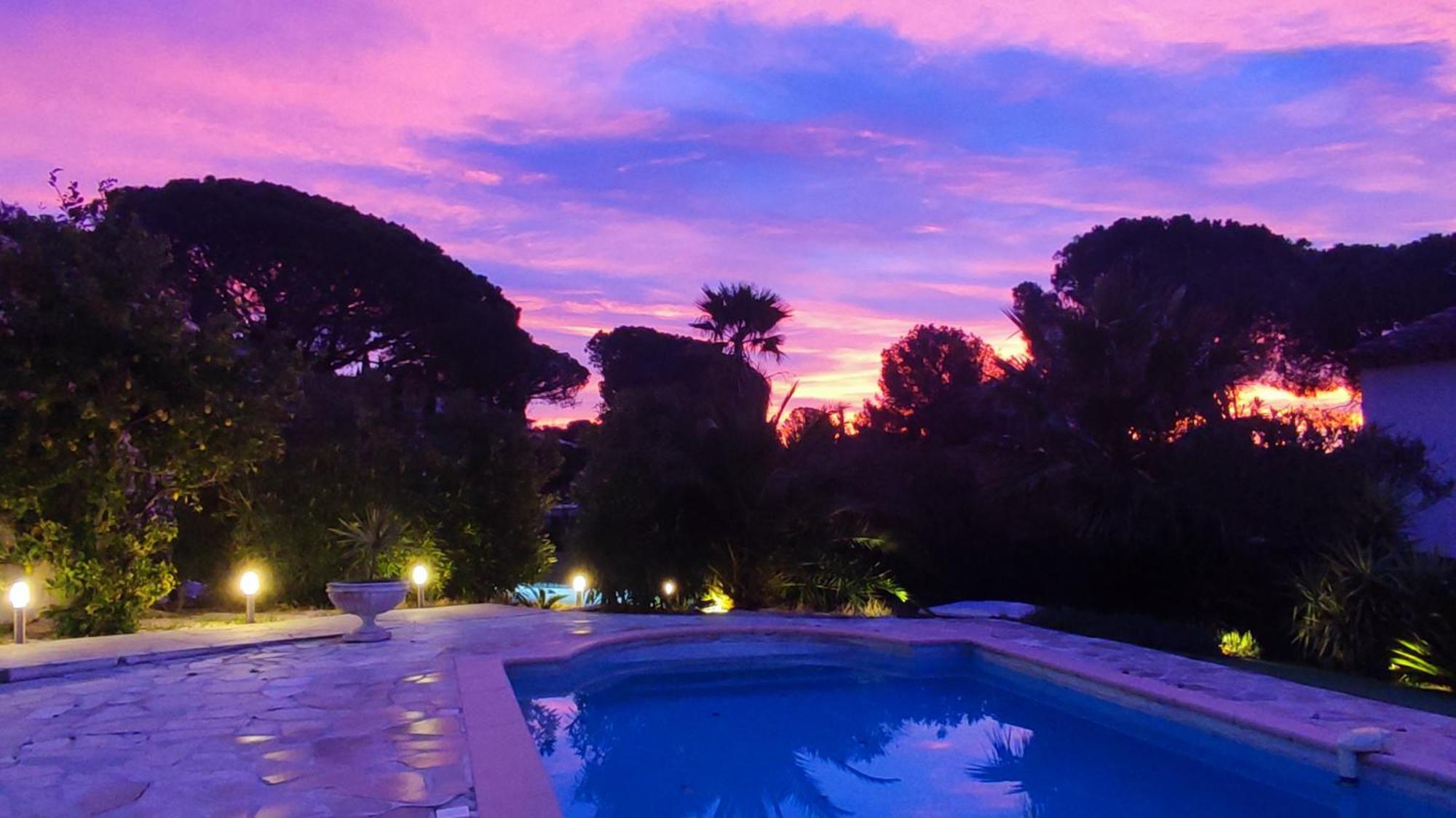 Grand Appartement Dans Maison Avec Piscine Privee Fréjus Exteriör bild