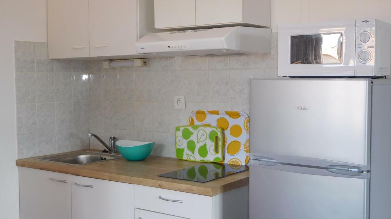 Grand Appartement Dans Maison Avec Piscine Privee Fréjus Exteriör bild